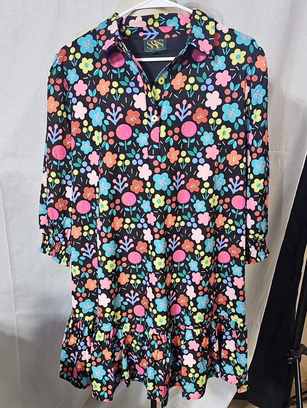 ' Black Floral Ruffle Hem Dress - Multicolor